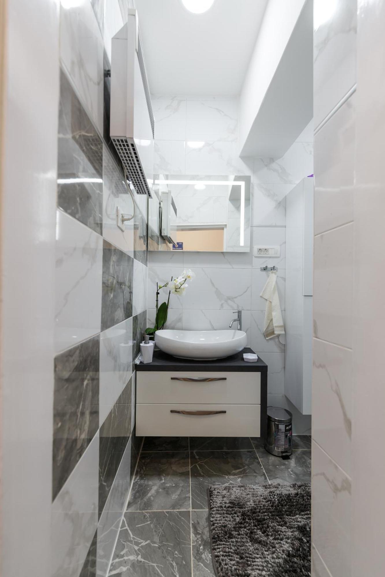 Apartman Royal Славонски-Брод Экстерьер фото