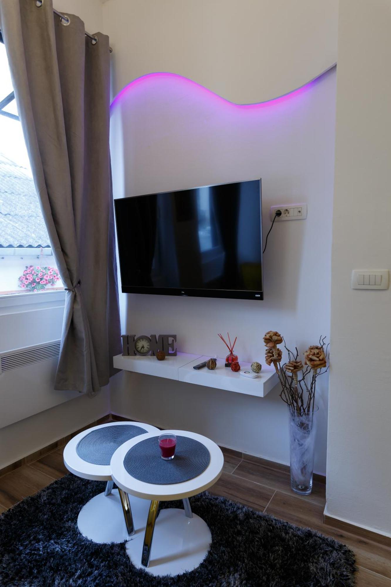 Apartman Royal Славонски-Брод Экстерьер фото
