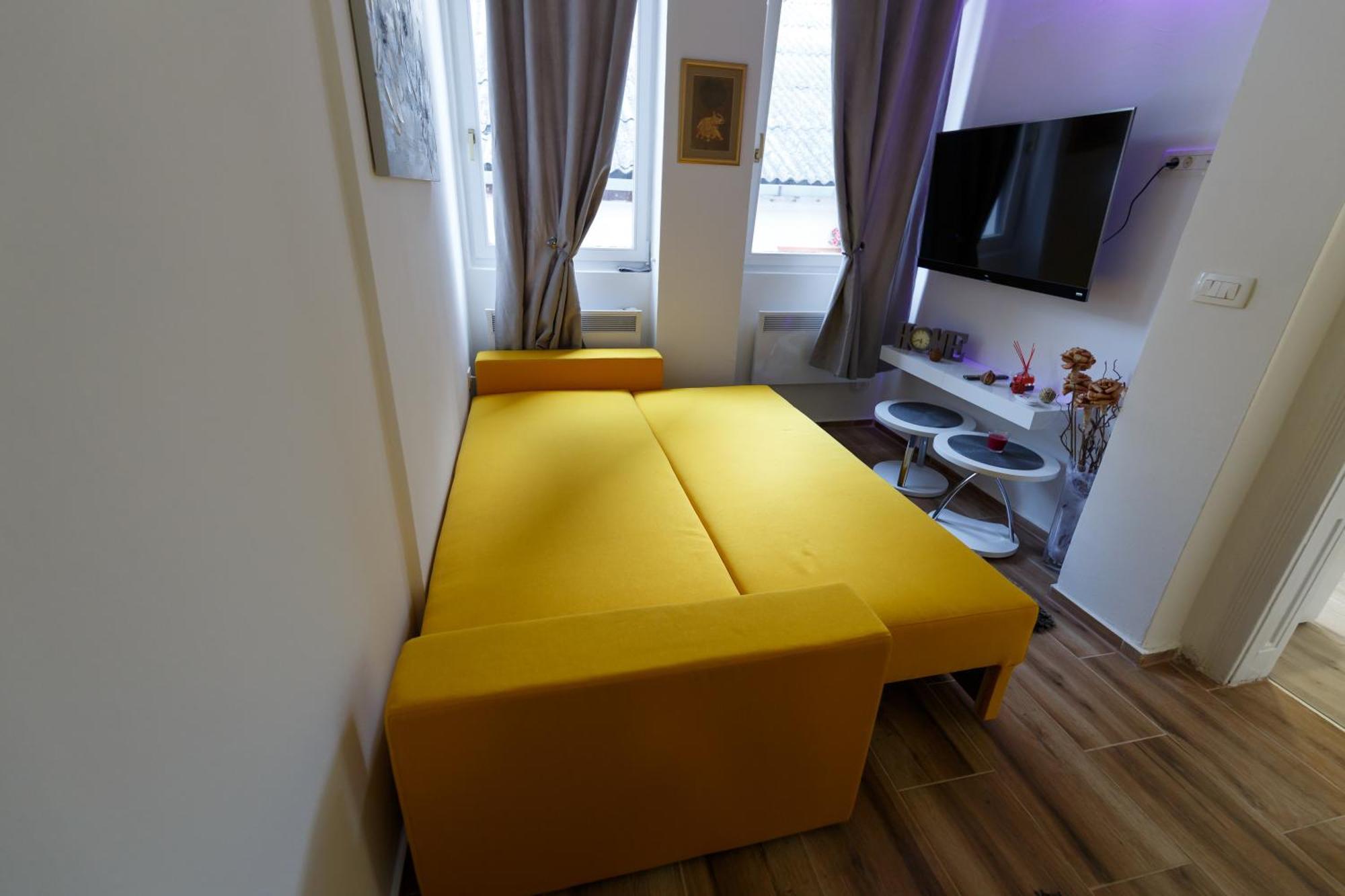 Apartman Royal Славонски-Брод Экстерьер фото