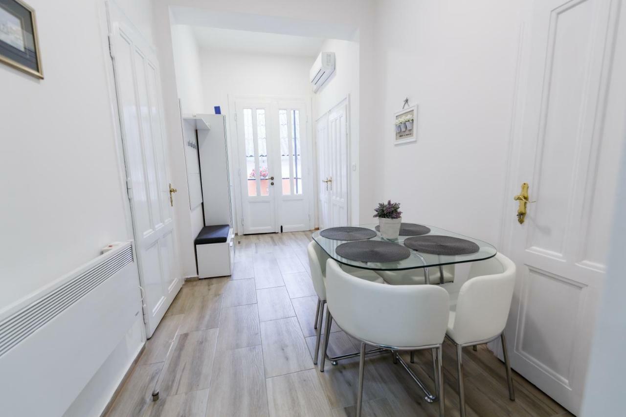 Apartman Royal Славонски-Брод Экстерьер фото